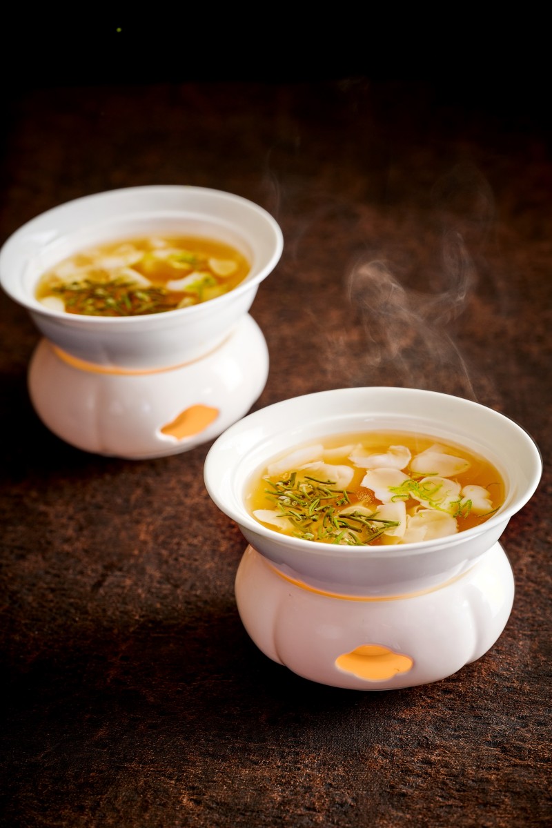 青柠莼菜乌鱼蛋汤